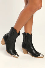 Load image into Gallery viewer, Jackson Hole Booties - Black
