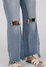 Load image into Gallery viewer, Comfort Vintage Flare Jeans
