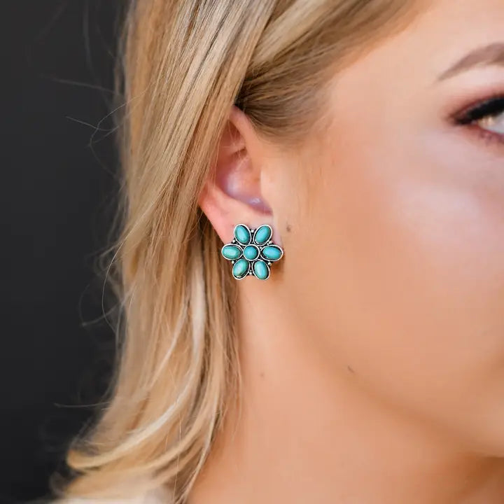 .75" Gold & Turquoise Flower Stud Earring